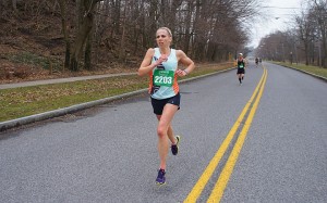 woman running race